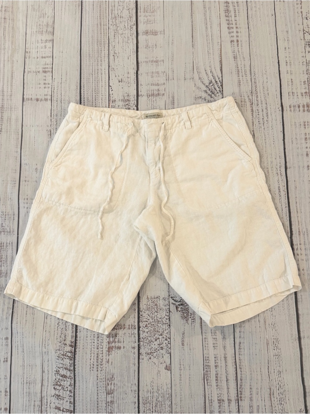 Vtg Banana Republic 100% Linen Shorts Women's 12 White Bermuda Resort Preppy